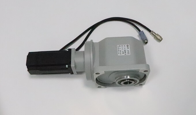 伺服直角齒輪減速機(jī) 伺服電機(jī) 直角減速機(jī) 中間加 過度法蘭