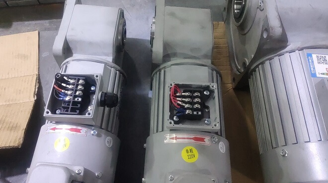 變頻直角減速機(jī)BPSGF30-HL-400W-270S 士元電機(jī)按需生產(chǎn)